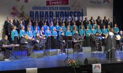 Mersin'de gönülden sesler korosundan ‘Bahar’ ziyafeti