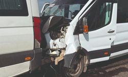 Siverek'te servis minibüsleri çarpıştı: 28 yaralı