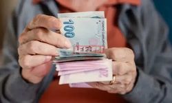 Emeklilere bayram müjdesi: 57,4 milyar TL’lik ikramiye ödenmeye başlıyor