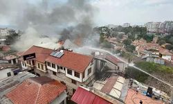 Kaleiçi’nde yine yangın: Tarihi doku tehdit altında