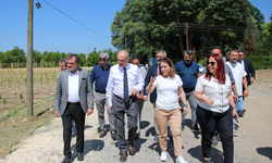 Düzce Belediye Başkanı Dr. Faruk Özlü Tarım Akademisi'nde ilk ata tohumunu dikti
