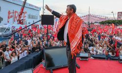 CHP Genel Başkanı Özel, Antalya'da miting yaptı