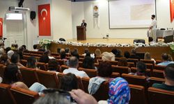 İzmir’de öğretmenlere yapay zekâ eğitimi