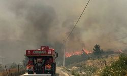 İzmir Karaburun’da yangın alarmı! Alevlerle mücadele sürüyor