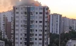 13 Katlı binada korkunç yangın: 3 kişi hayatını kaybetti
