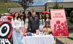 Kars'ta roman kahramanları canlandı: Vali Ziya Polat etkinliğe katıldı