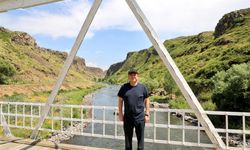 Kars Valisi Ziya Polat, Akyaka Kanyonu’nda vatandaşlarla buluştu