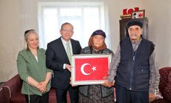 Kars Valisi Ziya Polat'tan şehit ailesine bayramda anlamlı ziyaret