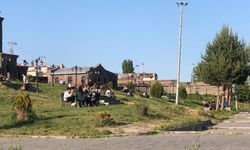 Kars'ta hafta sonu ve bayram tatilinde piknik keyfi