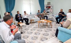 Kars Valisi Ziya Polat'tan şehit babasına 'Babalar Günü' ziyareti