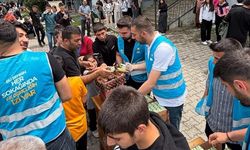 AK Parti Gençlik Kolları’ndan LGS’ye giren öğrencilere moral