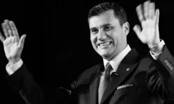 CHP, Ferdi Zeyrek’in vefatı nedeniyle Avcılar mitingini erteledi