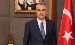 Mustafa Savaş’tan TBMM’de tarihi rekor: KİT Komisyonu Başkanlığına 4. kez seçildi