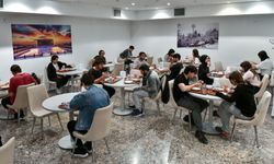 ABB'den üniversite gençliğine tam destek