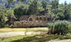 Olympos’ta Roma Dönemi kaya mezarları ziyarete açıldı
