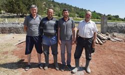 Yenitepe köyünün yıkık mezarlık duvarı yenilendi