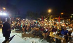 Müzikli Fethiye akşamları renkli sahnelerle devam ediyor!