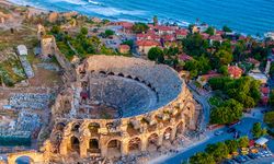 Antalya turizmde yeni bir rekora imza attı: Bir günde 104 bini aşkın ziyaretçi