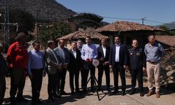 Bakan Kurum Yangın Bölgesinde