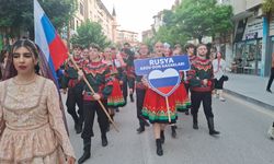 Beypazarı'nda renkli başlangıç: 2. Uluslararası Halk Dansları ve Müzik Festivali kortejle başladı