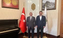 Kars Valisi Ziya Polat, Artvin Cumhuriyet Başsavcısı Yunus Emre Büyükyurt’u makamında ağırladı