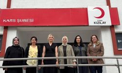AK Parti Kars Milletvekili Adem Çalkın’ın eşi Aydan Çalkın’dan Türk Kızılay Kars İl Başkanlığı’na anlamlı ziyaret
