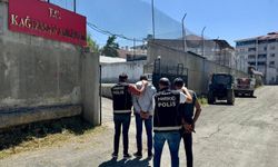 Kağızman'da yasaklı madde ticareti yapanlara operasyon: 2 şüpheli tutuklandı