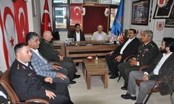 Sarıkamış Kaymakamı Enis Aslantatar ve Belediye Başkanı Serdar Kılıç, Muharip Gazileri ziyaret etti