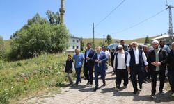 Kars Valisi Ziya Polat, Karaçoban köyü’nde vatandaşlarla buluştu