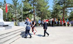 15 Temmuz Demokrasi ve Milli Birlik Günü Kars’ta Çelenk Sunma Töreni ile başladı