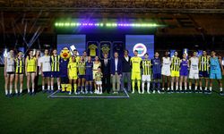 Fenerbahçe’den görkemli forma lansmanı: “Bu forma hepimize emanet”