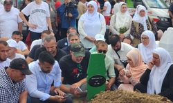 Srebrenitsa Soykırımında hayatını kaybeden yedi kişi defnedildi