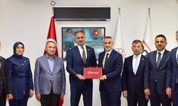 Şanlıurfa'ya dev gençlik yatırımı: Eyyübiye'de 20 saha İçin İmzalar Atıldı