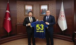 Ankaragücü Onursal Başkanı Yiğiner’den Gençlik ve Spor Bakanı Bak’a ziyaret