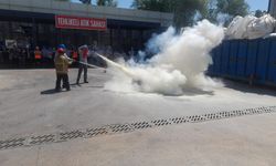 Kocaeli Büyükşehir, sanayi kuruluşlarına yangın eğitimi vermeye devam ediyor: Yangında doğru müdahale hayat kurtarır