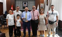 Vali Ustaoğlu'ndan anlamlı kabul