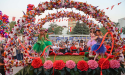 27. Eşme Turistik Kilim Kültür ve Sanat Festivali büyük bir coşkuyla başladı!