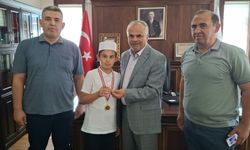 Kur’an-ı güzel okuma yarışması birincisinden Gazze’ye anlamlı bağış
