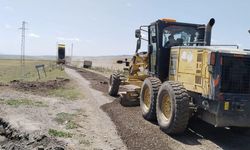 Susuz’un Taşlıca köyünde yol çalışmaları tamamlandı