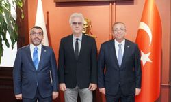 Vali Polat ve Milletvekili Çalkın’dan Devlet Tiyatroları Genel Müdürü Tamer Karadağlı’ya ziyaret