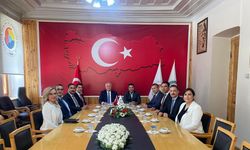 Kamu Başdenetçisi Mehmet Akarca Kars Ticaret ve Sanayi Odasını ziyaret etti