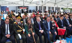 Kars'ta 30 Ağustos Zafer Bayramı kutlamalarına 98 yaşındaki Hayriye Ağyel de ortak oldu