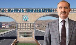 Kafkas Üniversitesi kampüs ana giriş kapısı geçici olarak trafiğe kapatıldı