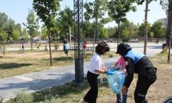 Kars'ta öğrencilere çevre temizliği bilinci aşılanıyor