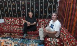 Gazeteci Çakmak’tan "Şark Odası" hediyesi