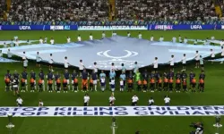 UEFA süper kupa maçında “Sivilleri Öldürmeyi Bırakın” mesajı