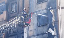 Gaziantep’te 5 katlı binada yangın: 15 kişi dumandan etkilendi