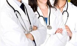 Burdur’un sağlık ordusu güçleniyor! 9 yeni doktor göreve başladı
