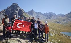 Türk Nöroloji ve Türk Algoloji Derneği’nden, Ağrı tedavisi için farkındalıkla Kaçkar Dağları’na tırmanış