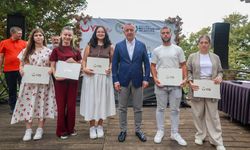 Büyükakın, soydaş gençlerle buluştu